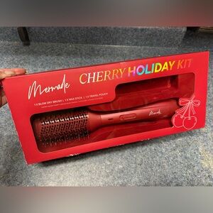 Mermade Cherry Blow Dry Brush